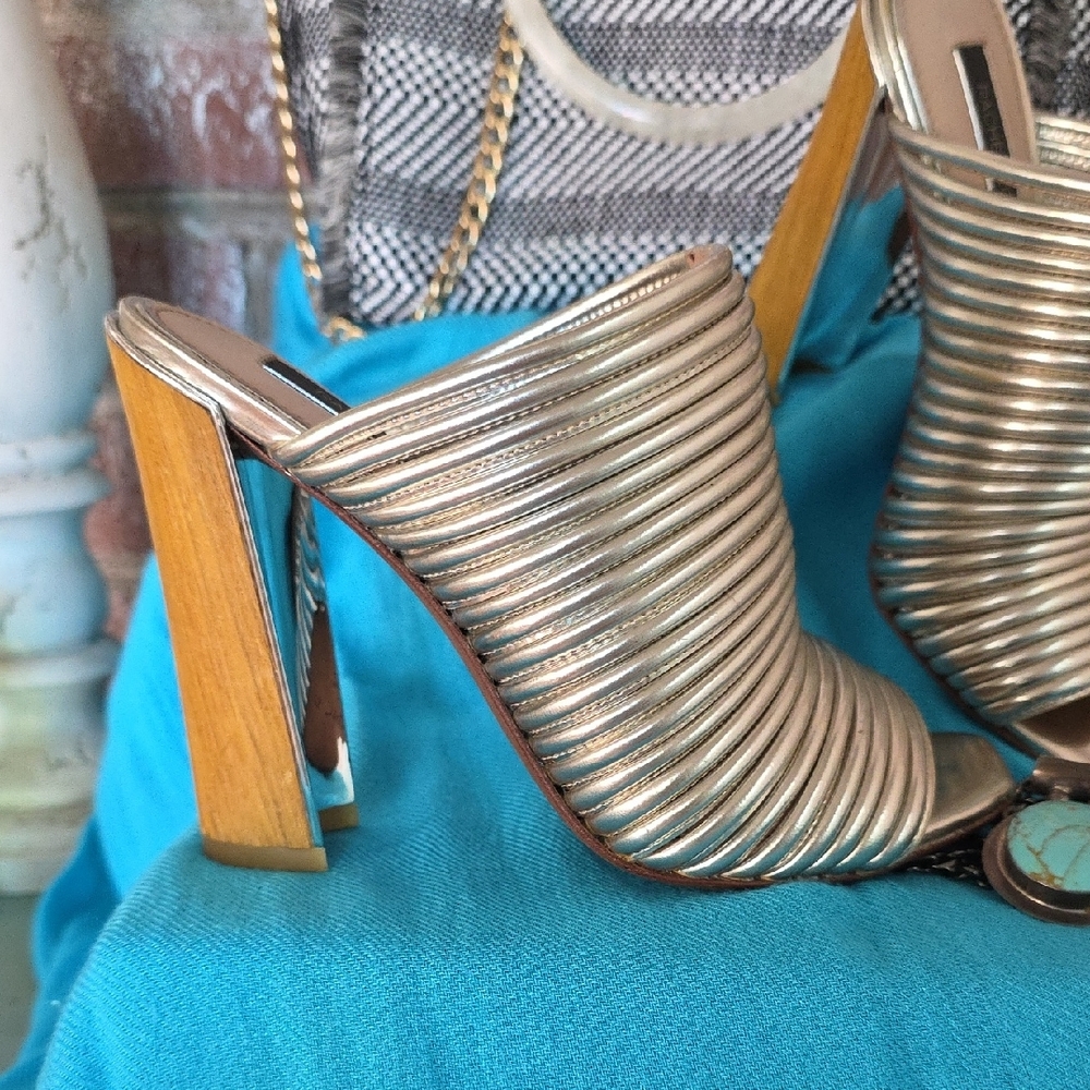 Chic Rachel Zoe Silver Heeled Mules - Picture 5 of 15